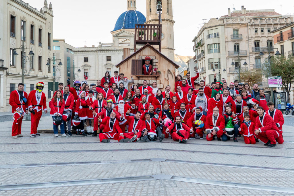 Gran ambiente en las calles con motivo de la Navidad