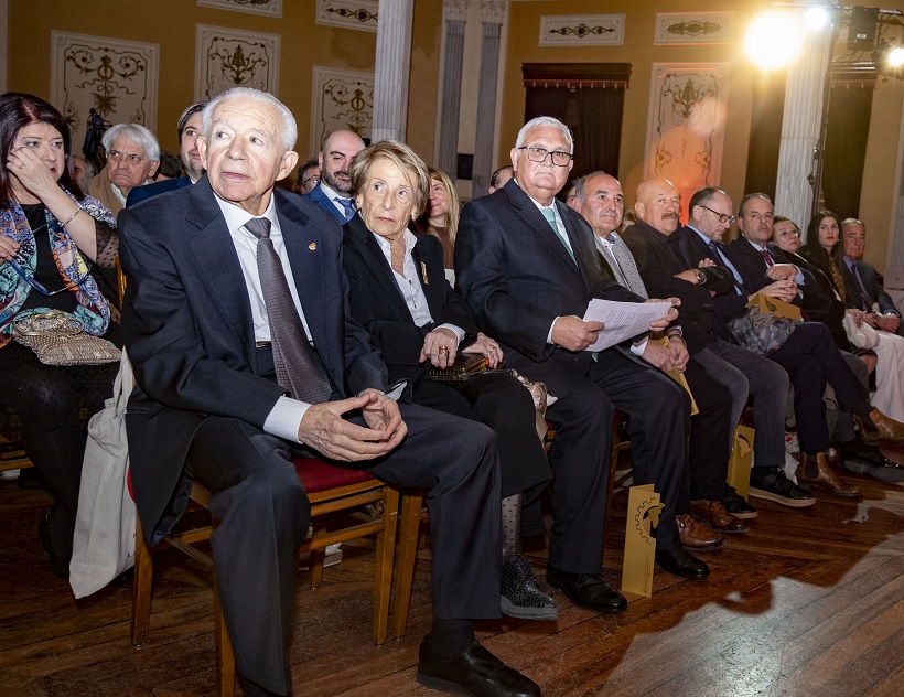 Medalla honorífica després d'una vida dedicada al treball i l'empresa