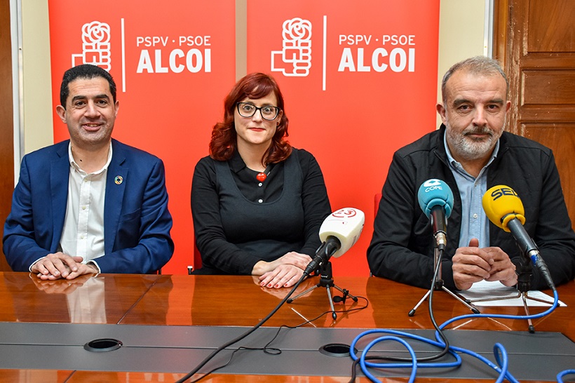 El PSOE presenta a Diana Cortés como novedad en su candidatura