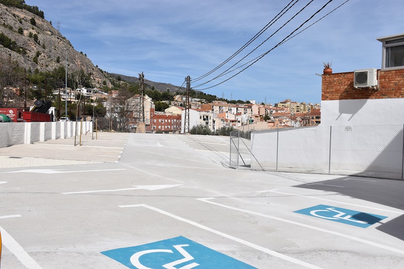 Ja està en funcionament el nou aparcament del barri Santa Rosa