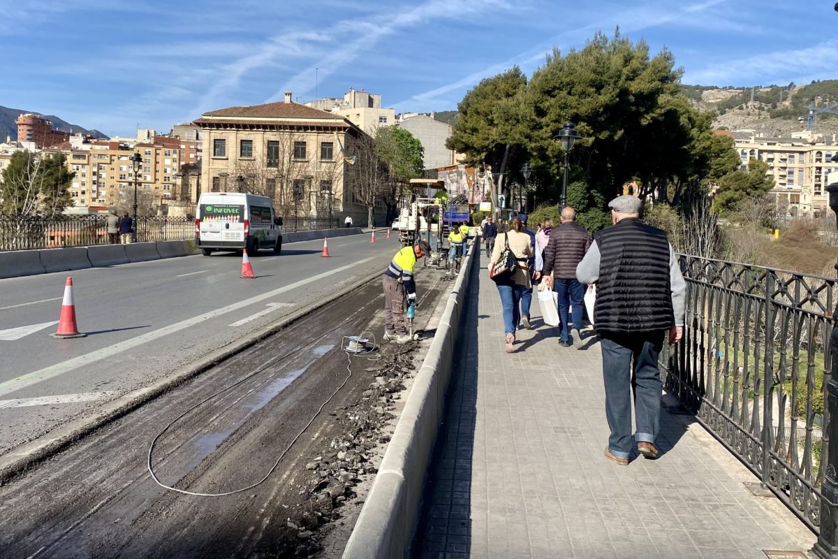 Empiezan a asfaltar el carril bici