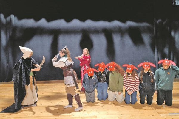 El Grupo Tesalín escenifica el musical Mulan