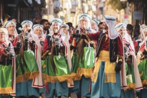 Una emotiva procesión general culmina los actos religiosos del día del patrón