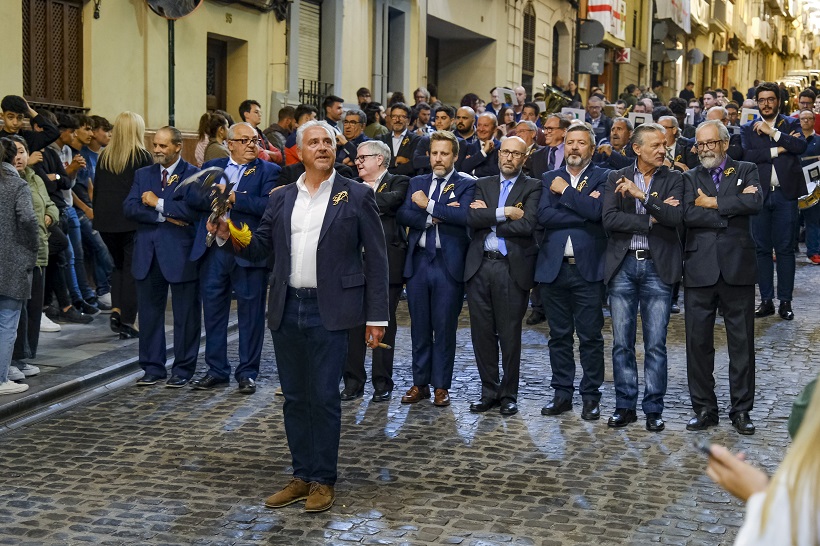 Les primeres entradetes van vestir Sant Nicolau