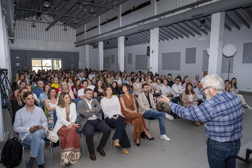 El textil supera complejos del pasado subiéndose a la pasarela