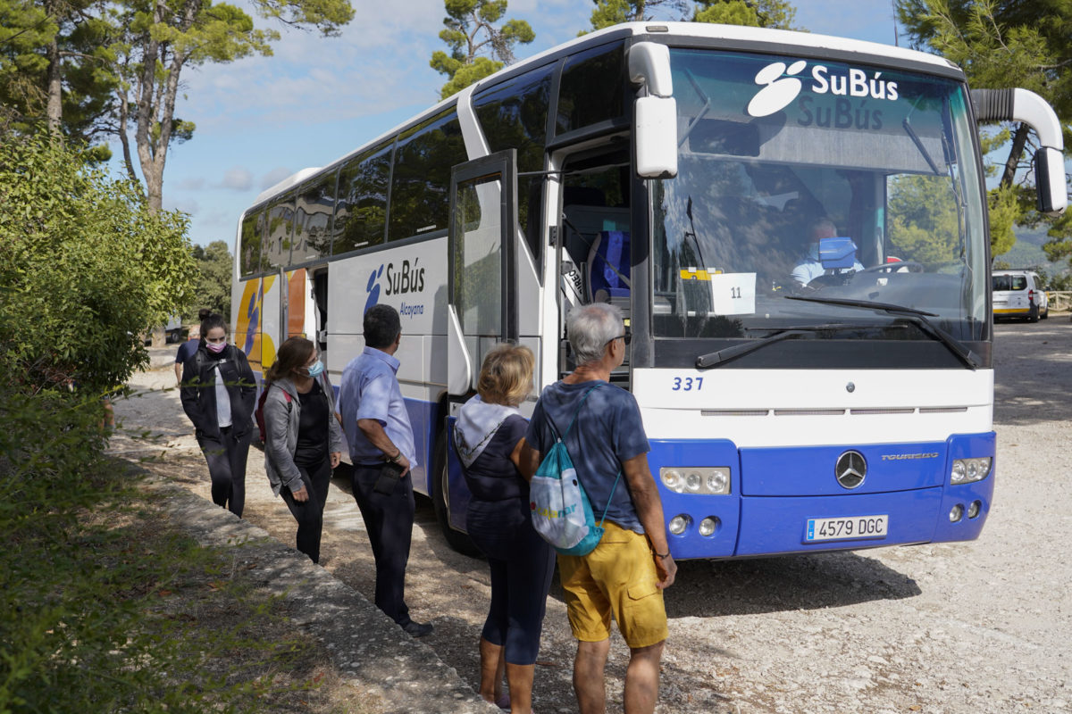 El servicio combinado de autobús Cementerio