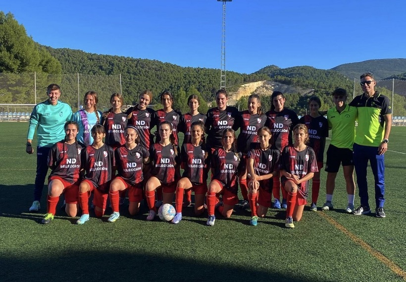 El fútbol femenino en Alcoy va cogiendo fuerza