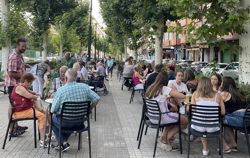 L'hostaleria celebra que ja es permeta fumar a les terrasses