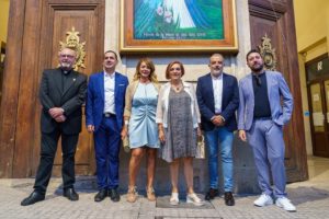 Alcoy arranca el mes grande dedicado a la Virgen de los Lirios