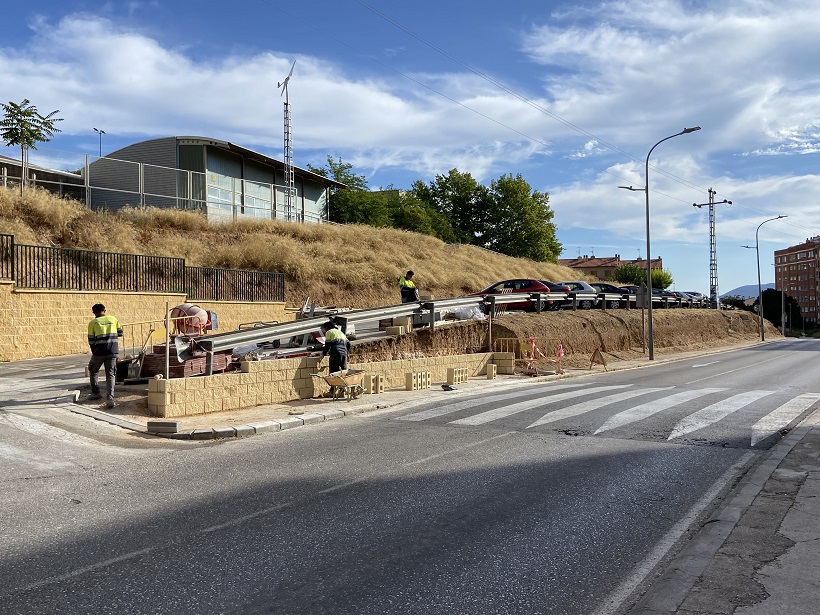 Nou semàfor al carrer Escultor Peresejo