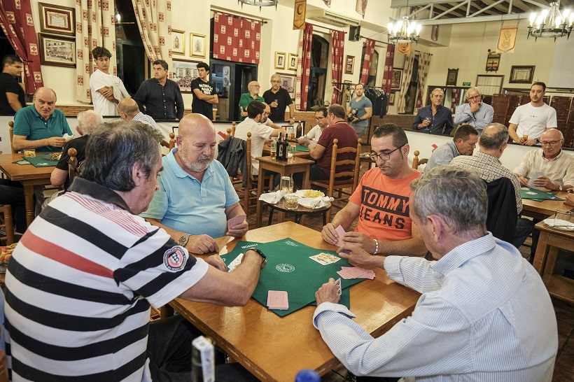 Cides-Navarros i Verds-Magenta, parelles de les semifinals de Cotos