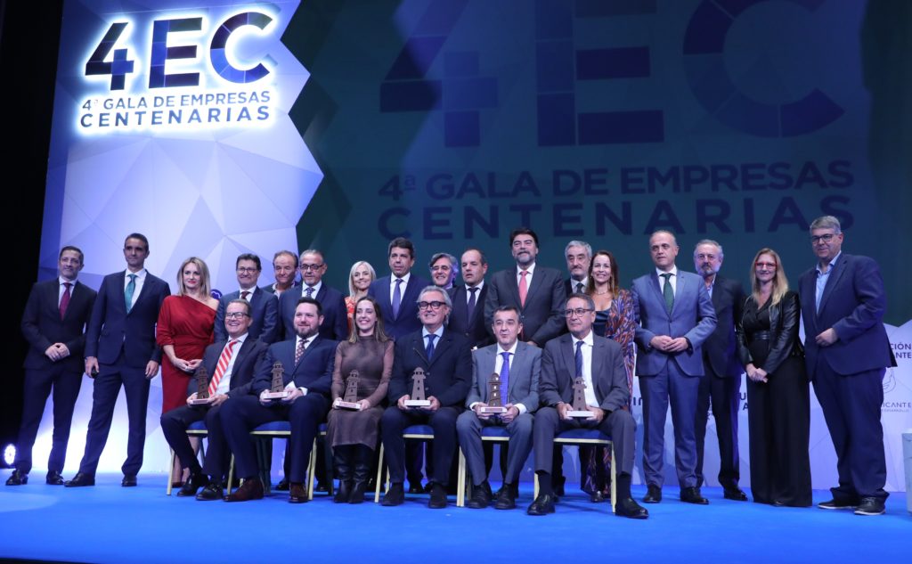 Hilaturas Jordá recibe el premio de Empresa Centenaria de Alicante