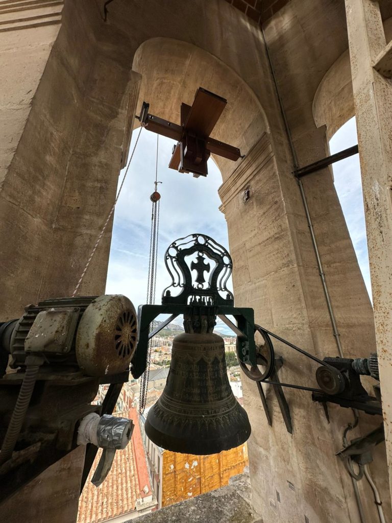 Se recupera la matraca del campanario de Santa María