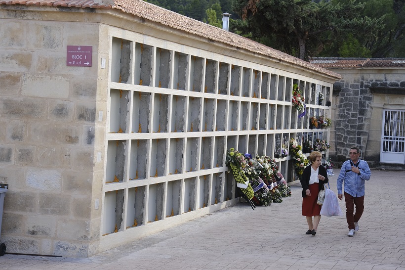 El Ayuntamiento sigue avanzando en la recuperación de nichos del cementerio municipal