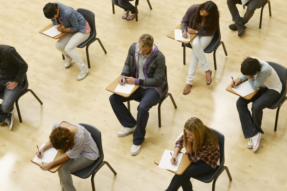 Educació oferirà 1.865 places de mestres en les oposicions de 2024