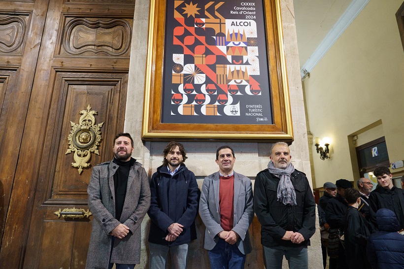 Alcoi acull amb afecte l'inici del Nadal amb el cartell de la Cavalcada