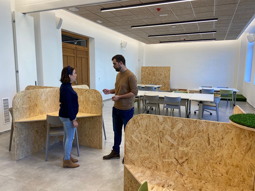 En marxa la primera sala d'estudi oberta a tots els estudiants amb horari ampliat