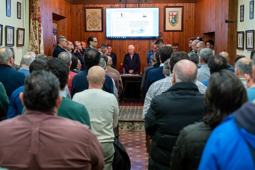 La ASJ aborda un protocolo común para aplicar los cambios de la ordenanza festera