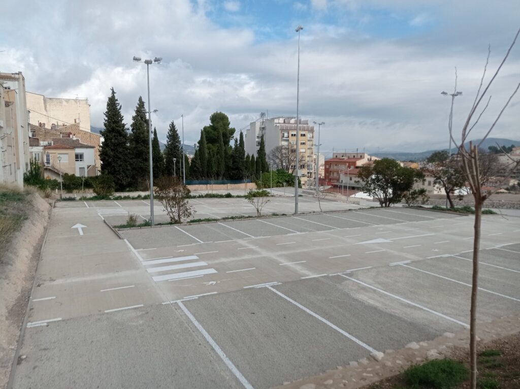 El Centro dispone ya de cien nuevas plazas de aparcamiento