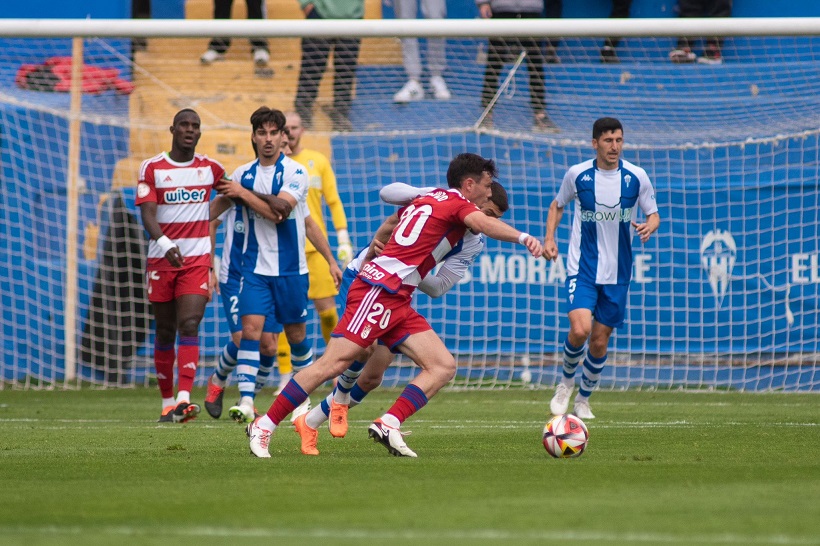 S'aveïnen dies difícils per a l'Alcoyano