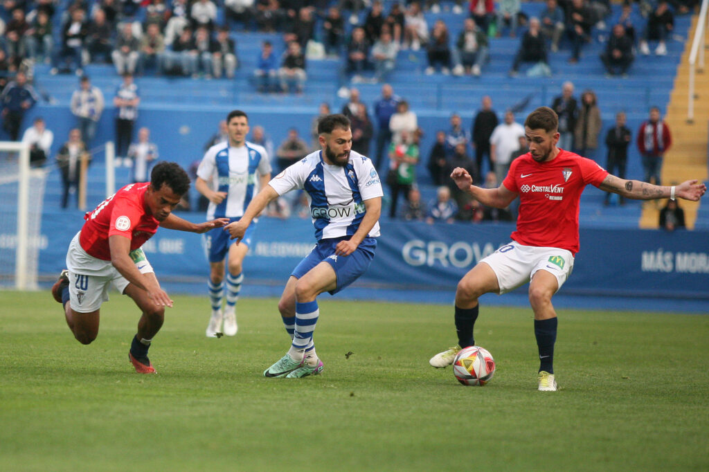 L'Alcoyano arriba disposat a aixafar la guitarra al Nuevo Arcángel