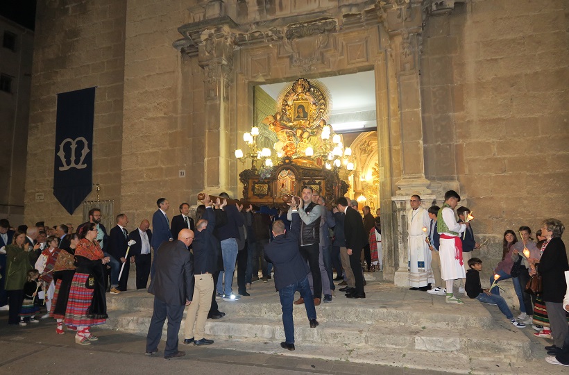 Cocentaina despide a su Mareta con muestras de devoción