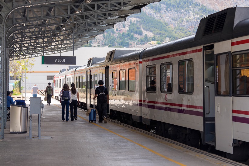 La Carrasca continuarà reivindicant millores per al tren Alcoi-Xàtiva