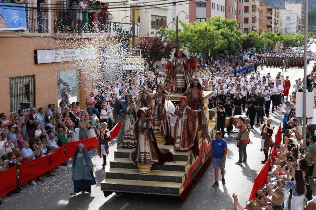 La capitanía de los Marroks despliega todo su poderio en la Entrada mora