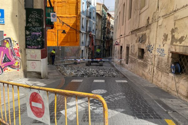 Comencen les obres de repavimentació del carrer Sant Josep