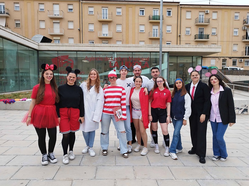 Éxito de la gincana de animación lectora de alumnos del CIP FP Batoi