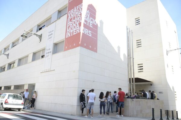 L'Escola d'Art celebra un acte institucional pel seu 50 aniversari