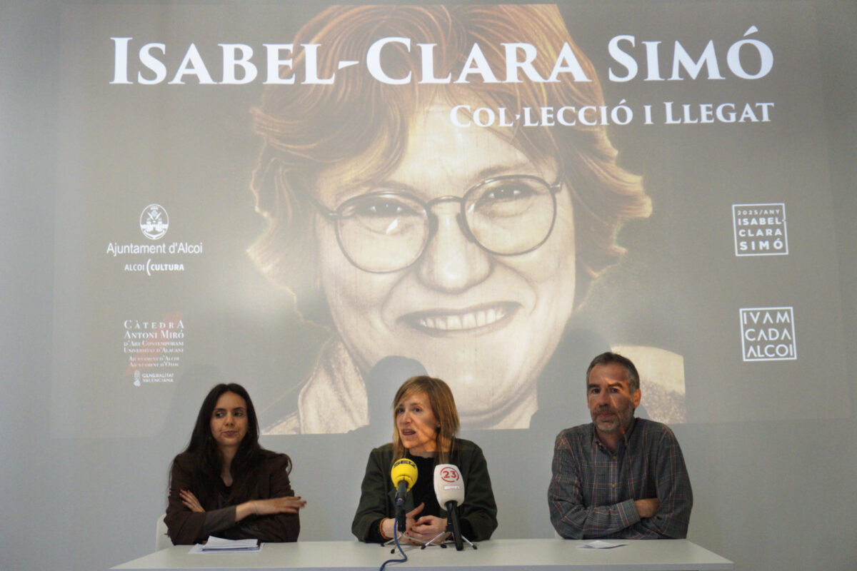 Isabel-Clara Simó regresa a Alcoy con una exposición monumental de su legado cultural y personal