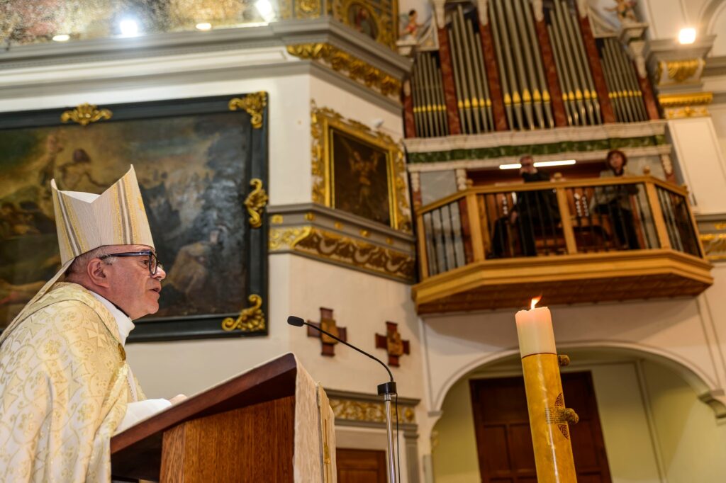 La iglesia del Salvador de Cocentaina estrenó órgano con un gran concierto