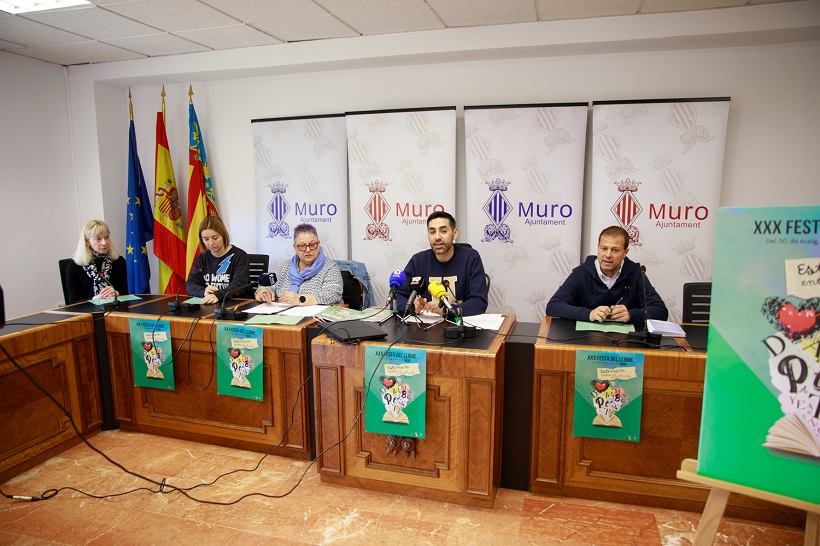 Tres décadas fomentando la lectura en Muro
