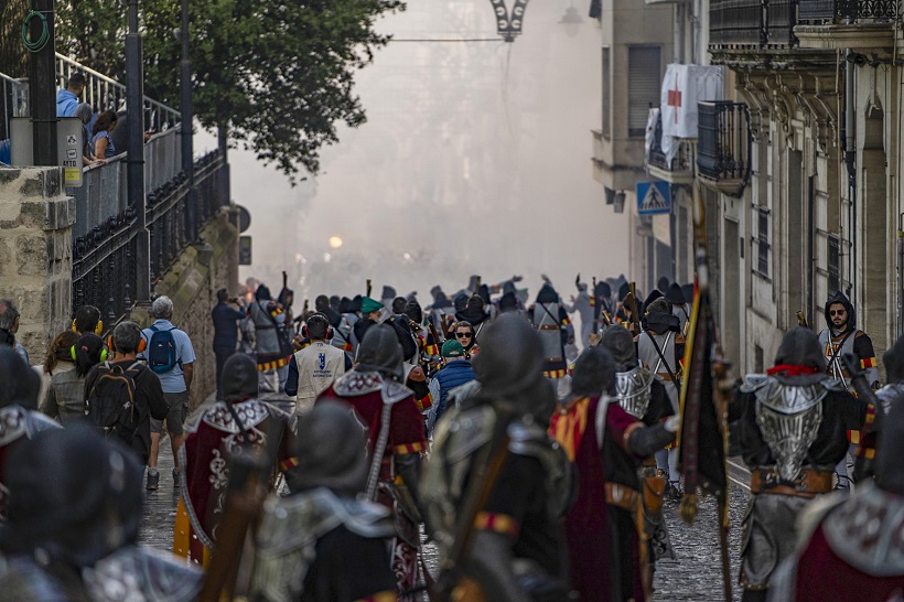 Una festera resulta herida leve al explotar una cantimplora de pólvora