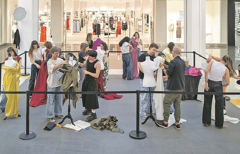Alcoi desfila cap al futur de la moda