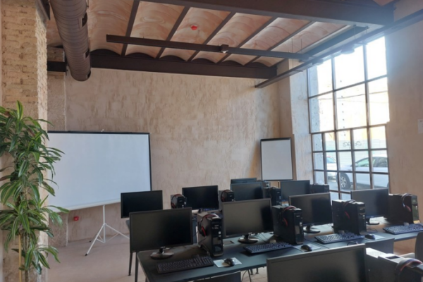 El Ayuntamiento pone en marcha un nuevo Centro de Capacitación Digital para formar a un centenar de personas