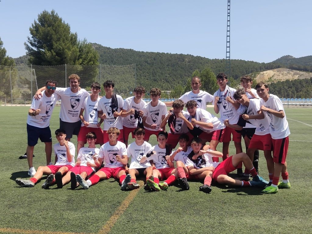 El Cadet A del CF Ciutat Alcoi puja a Preferent després de tres intents