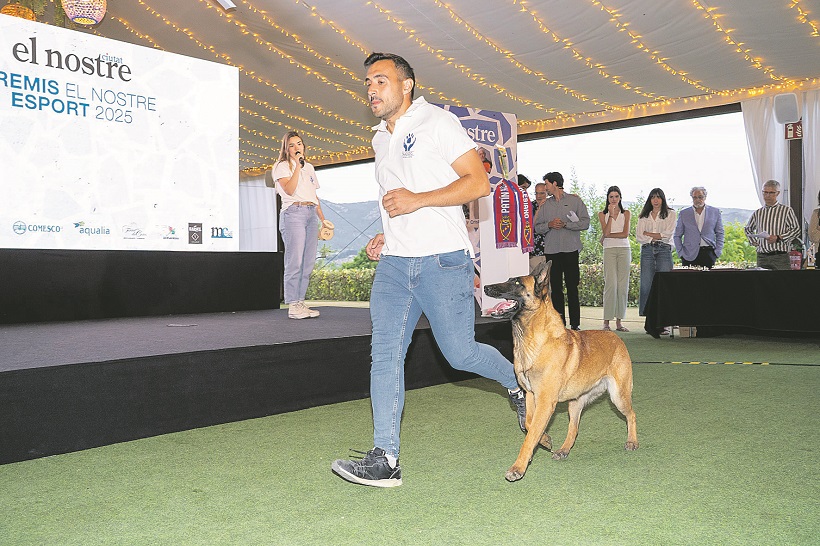 L'or mundial en obediència canina va debutar en directe en la Gala del Nostre Esport