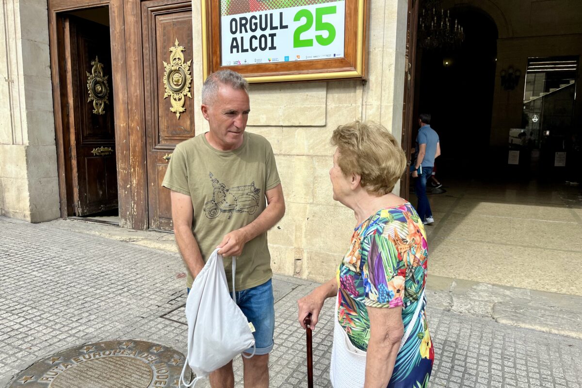 Jesús Cees reivindica su arte y exige un lugar donde poder pintar