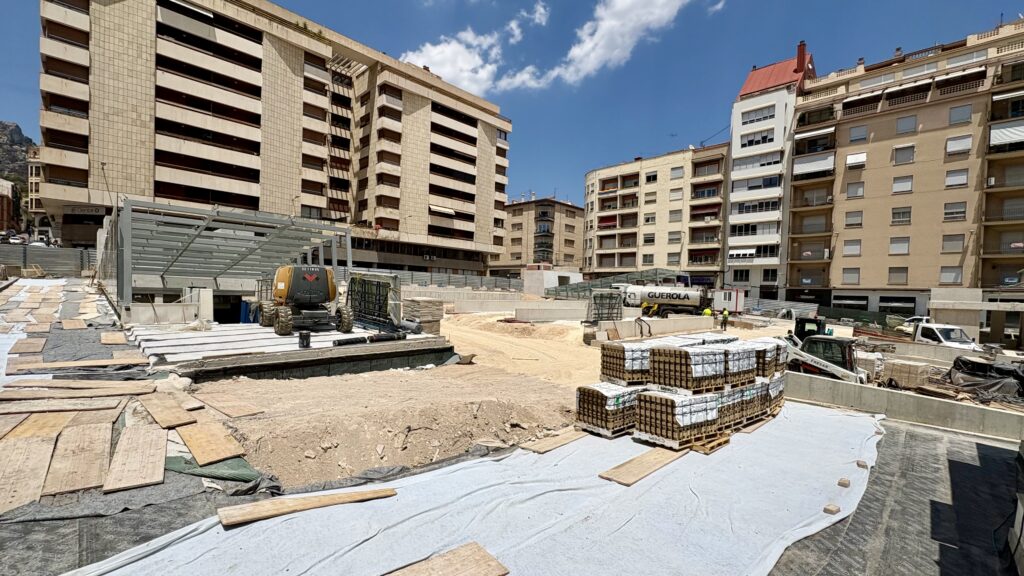 L'Ajuntament assegura que l'obra del pàrquing de la Rosaleda ha encarat la seua recta final