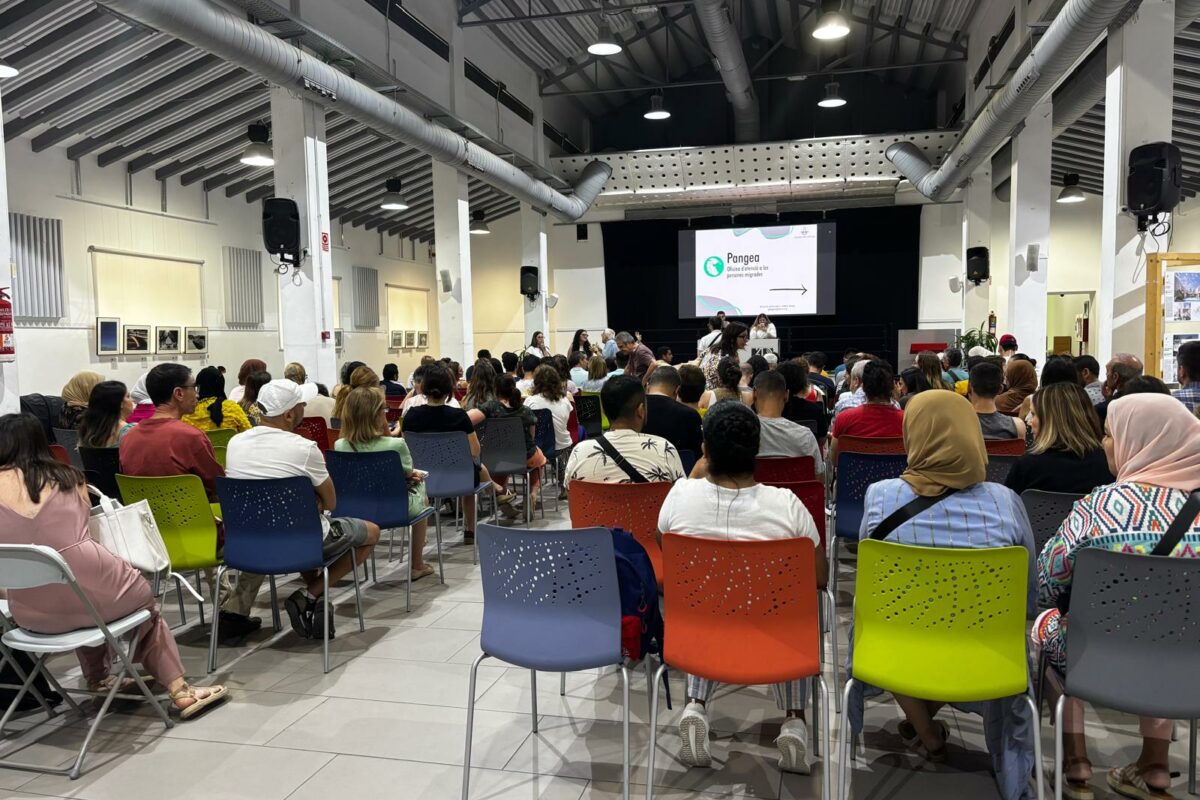 L'Àgora acull una jornada informativa sobre les novetats de la Llei d'Estrangeria