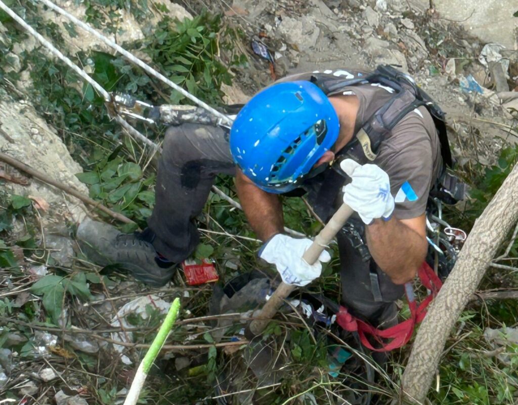 Alcoy: actuación contra la basura
