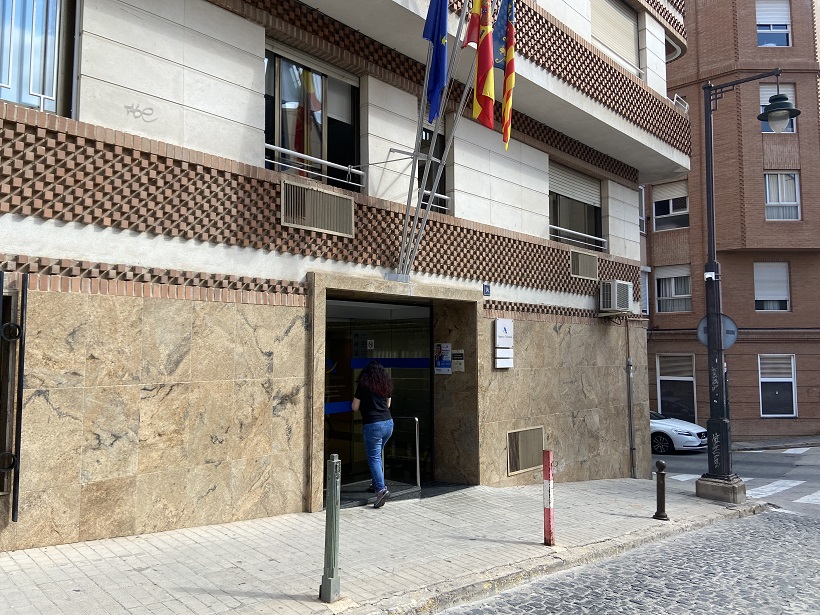 Alcoi disposa d'atenció presencial per a la campanya de la renda