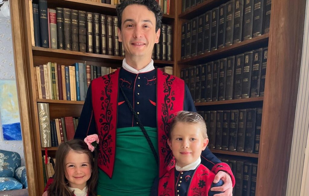 Mateo Vilaplana Blaak, de la filà Llana, es el nuevo Sant Jordiet de la Festa