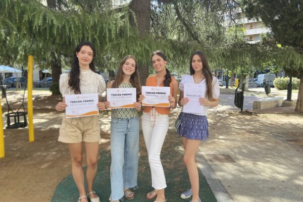 Sudaderas para autistas, el proyecto alcoyano galardonado por el ‘Reto AITEX’