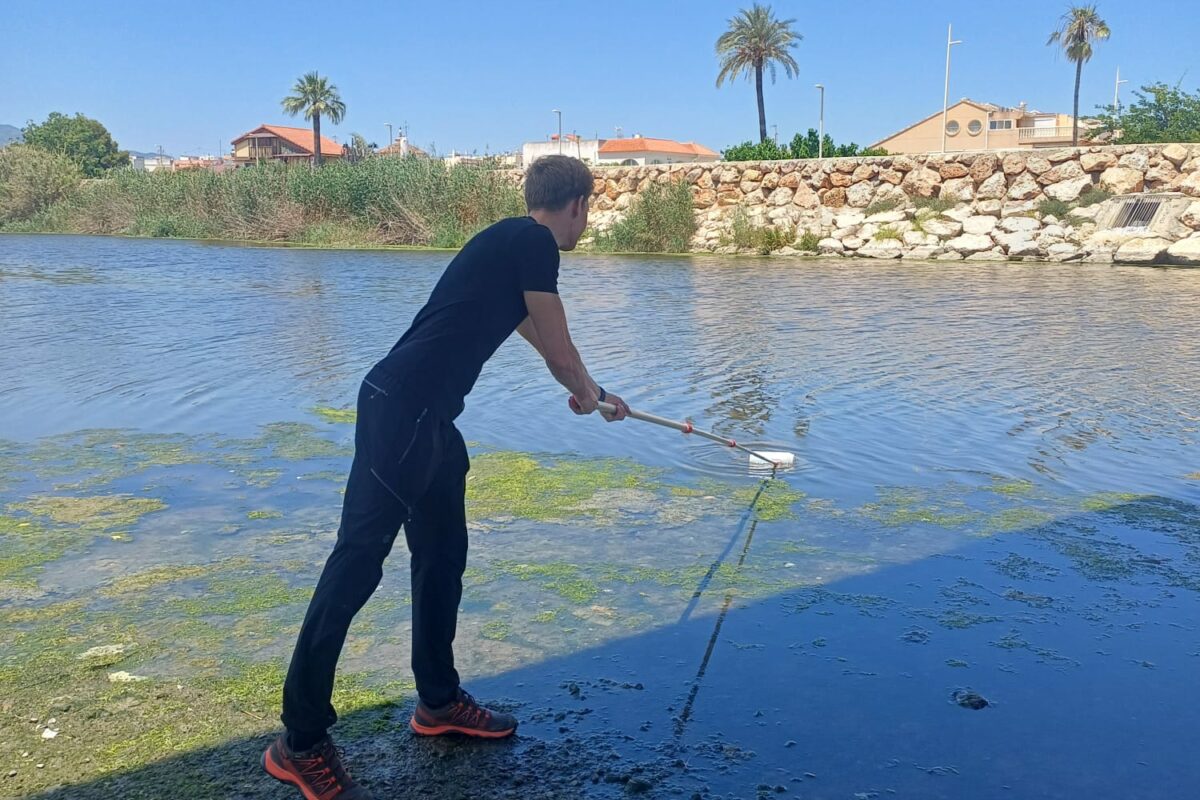 La UPV investiga contaminants en el riu Serpis