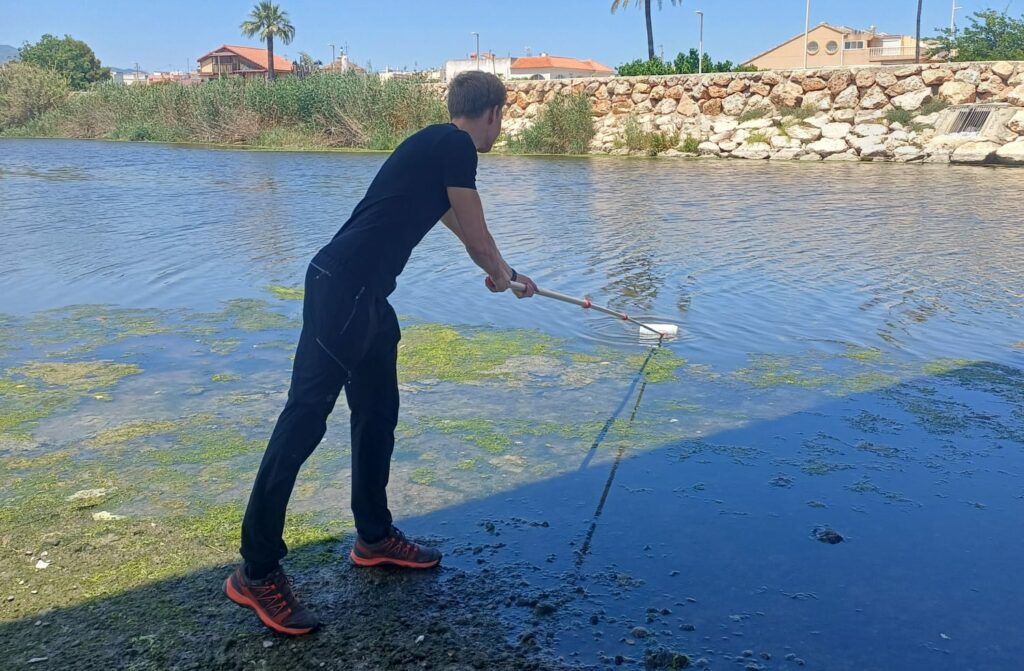 La UPV investiga contaminantes en el río Serpis