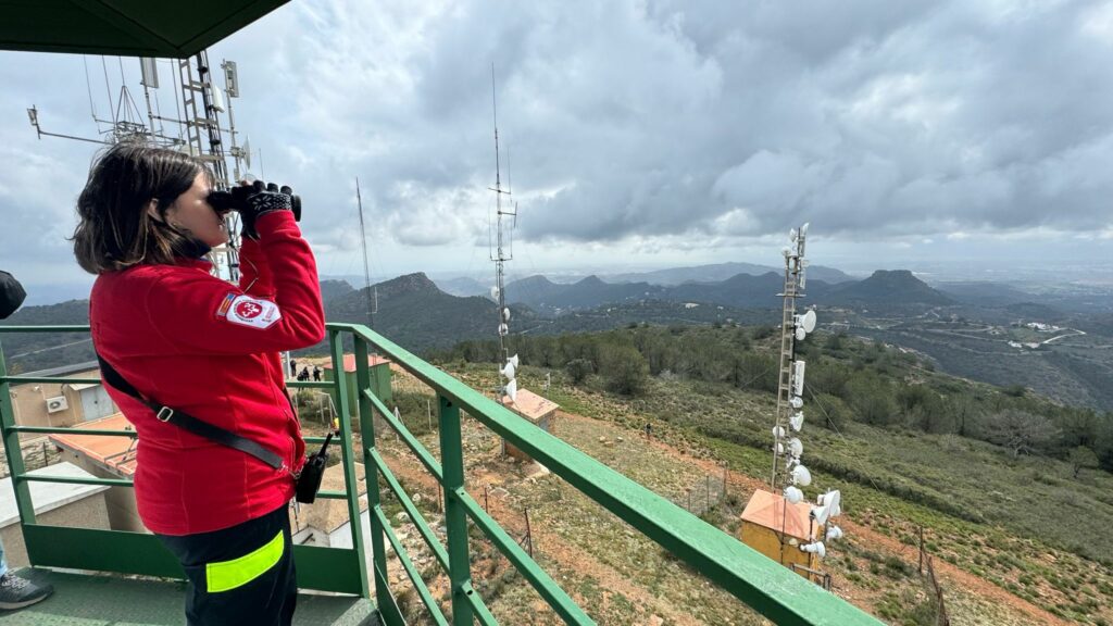 La Generalitat destina més de 20 milions per a consolidar el servei de vigilància preventiva d'incendis forestals