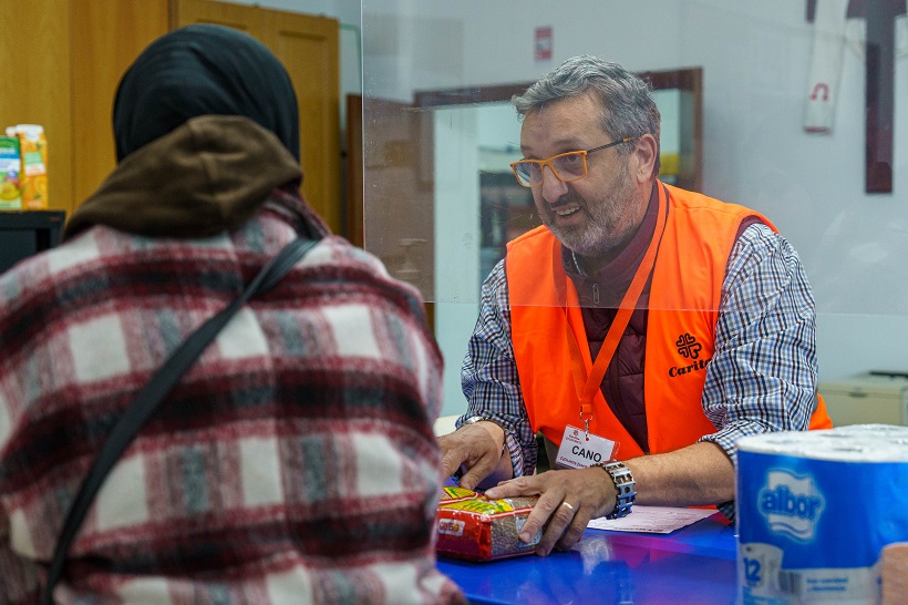 La emergencia social no cesa: Cáritas atendió a casi 700 familias el último año